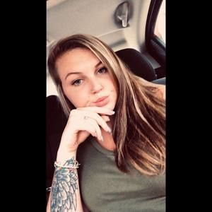 Meet your Posher, Joelyn desire